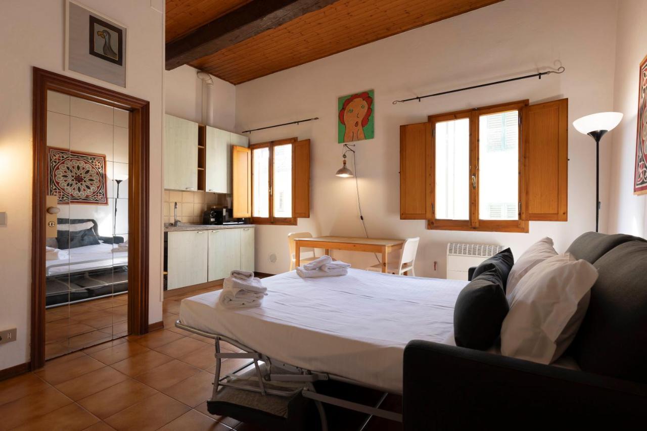 San Frediano Loft Apartment ฟลอเรนซ์ ภายนอก รูปภาพ
